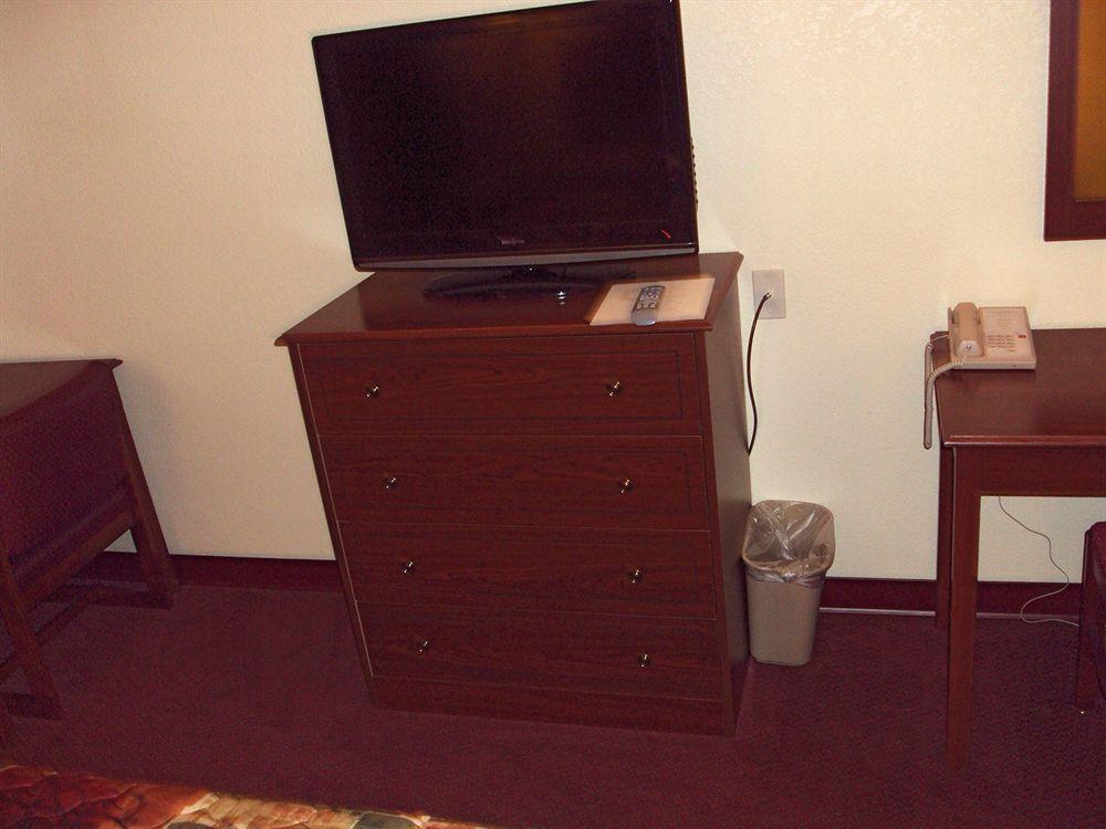 Quality Inn & Suites Park City Bagian luar foto