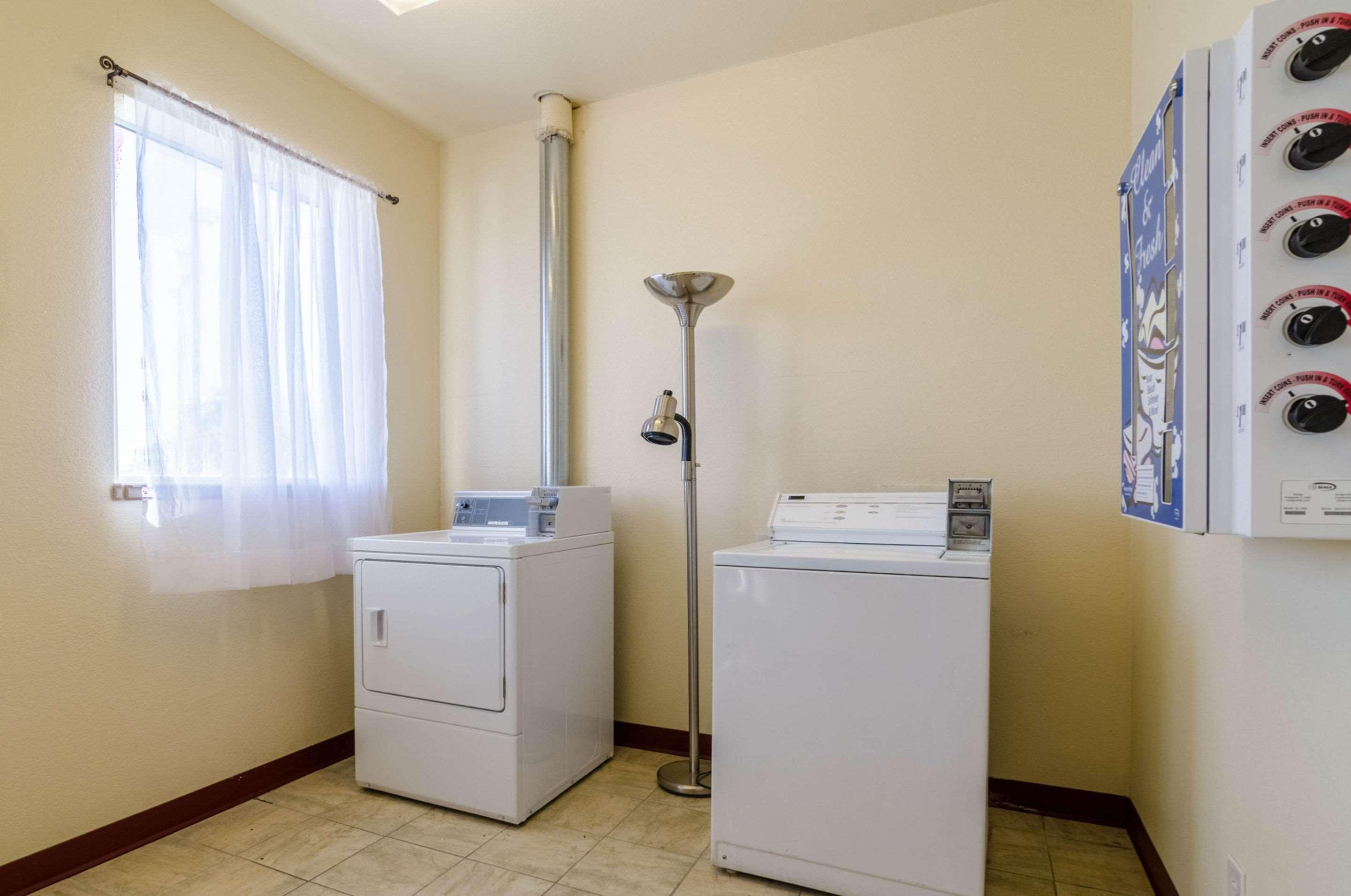 Quality Inn & Suites Park City Bagian luar foto