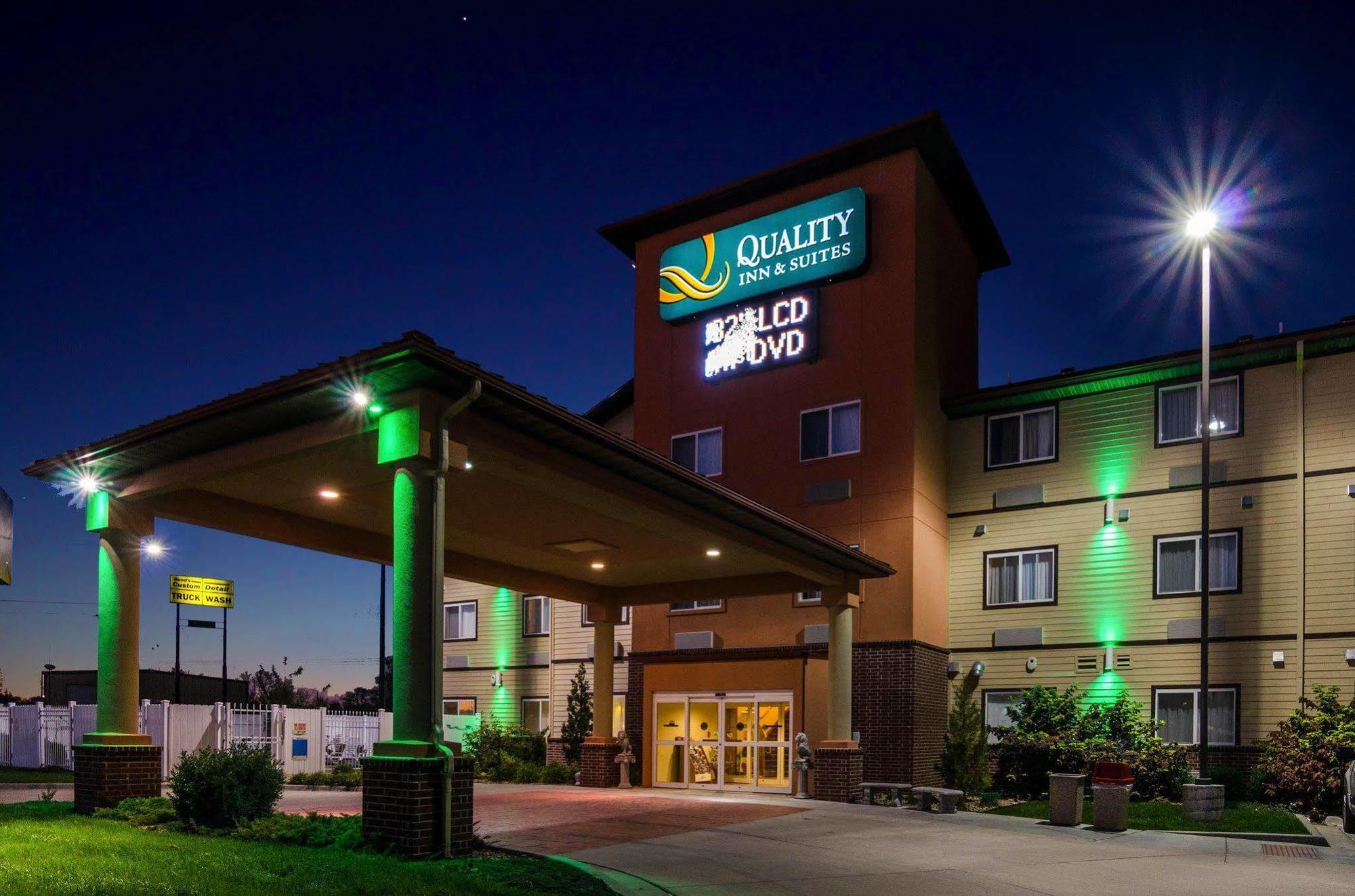 Quality Inn & Suites Park City Bagian luar foto